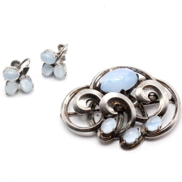 WRE Signed Sterling Silver Faux Moonstone Cabochon 40's Brooch Demi Set - Picture 2 of 11